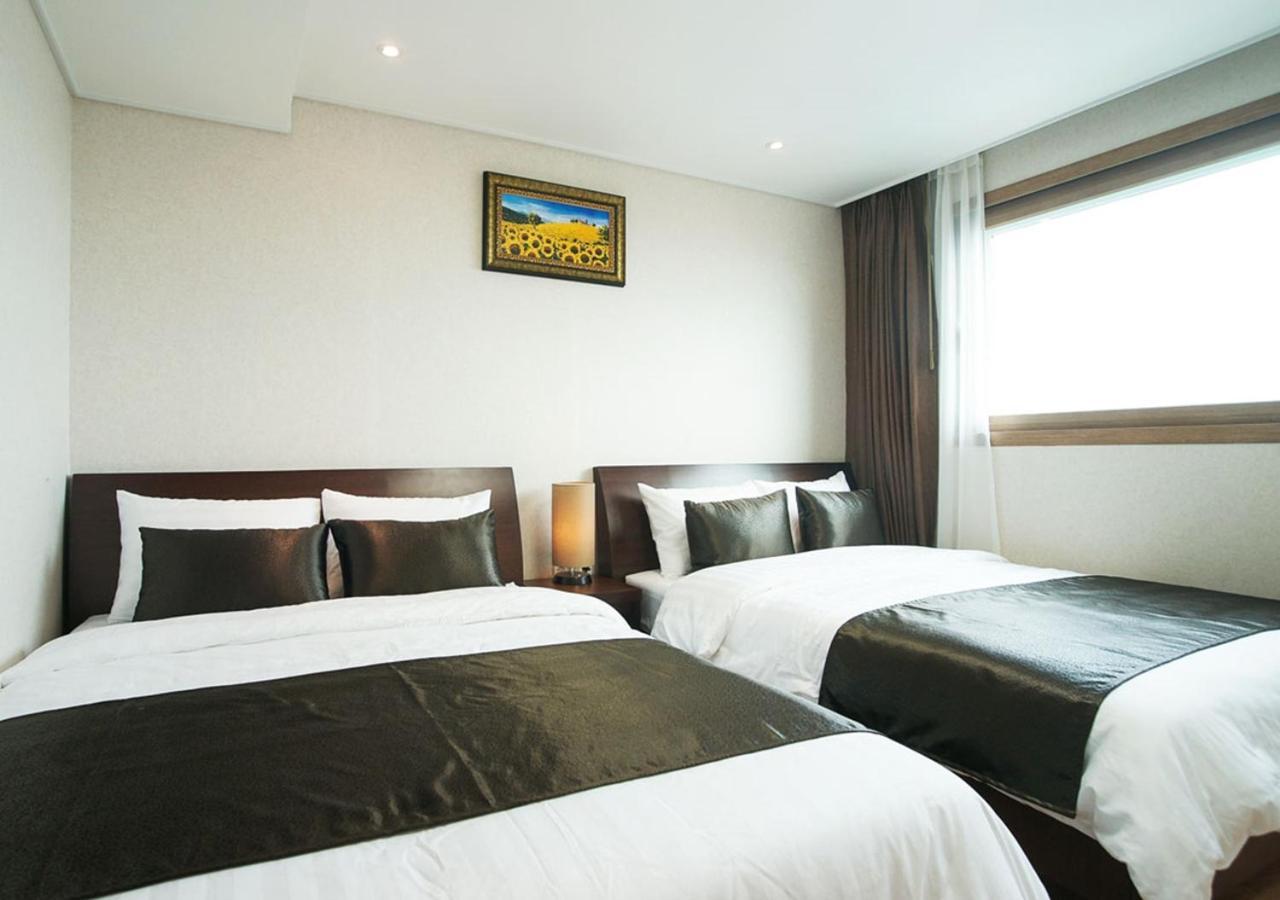 Iris Hotel Seogwipo Exterior photo